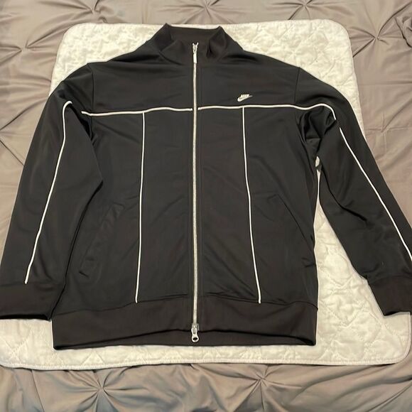 Nike Other - Nike full zip polyester jacket mens large black
